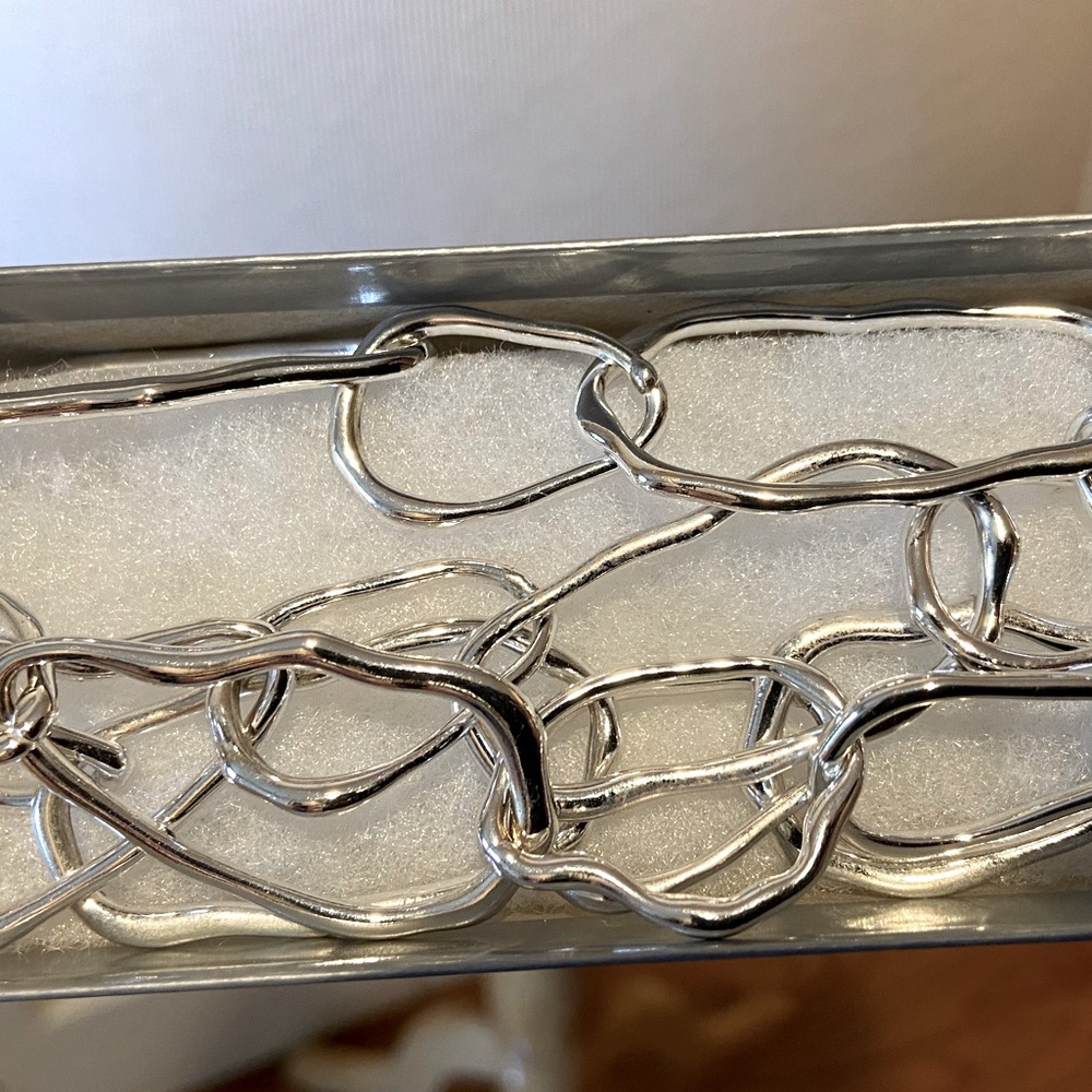 Elegant Geometric Silver Chain Statement Necklace - image 7